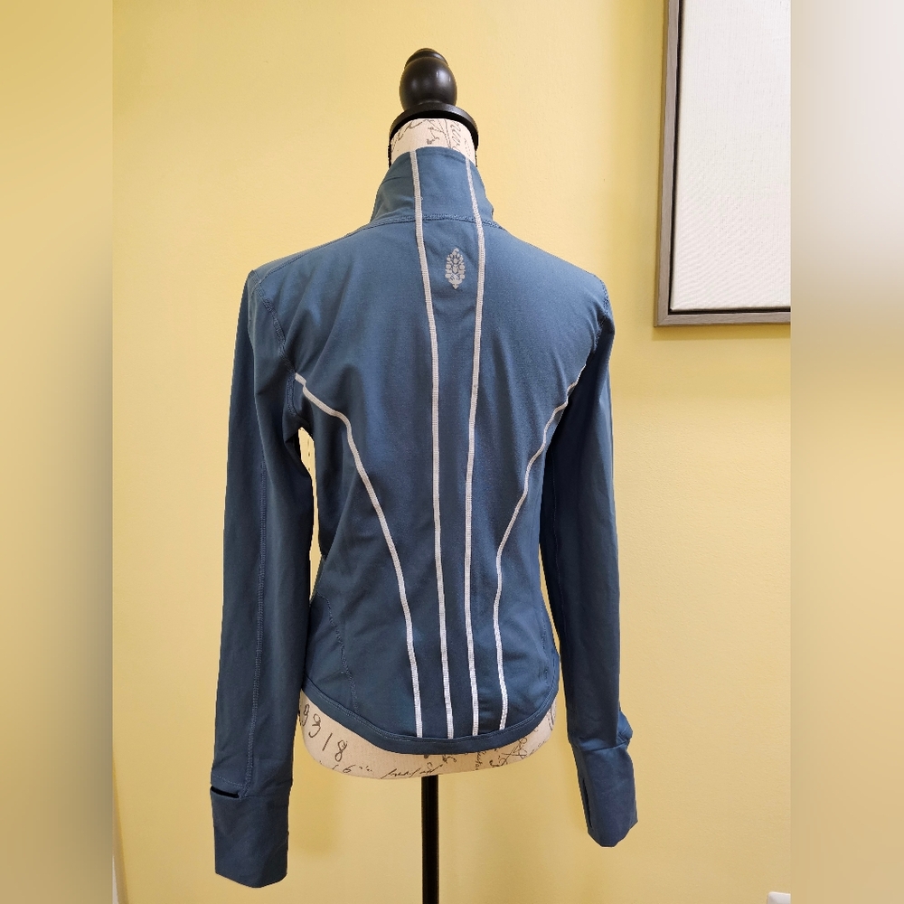 NWOT FP Movement By Free People  You're a Peach Half Zip Layer